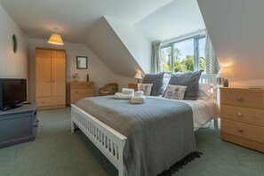 3 Schlafzimmer, Bügeleisen/Bügelbrett, WLAN, Bettwäsche