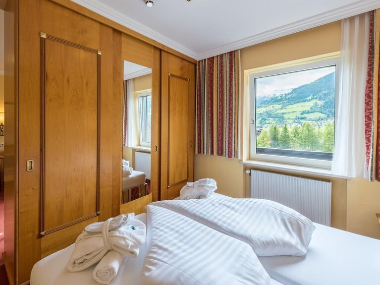 Superior Double Room With Balcony - Germania, Akzent Hotel - Bad Gastein