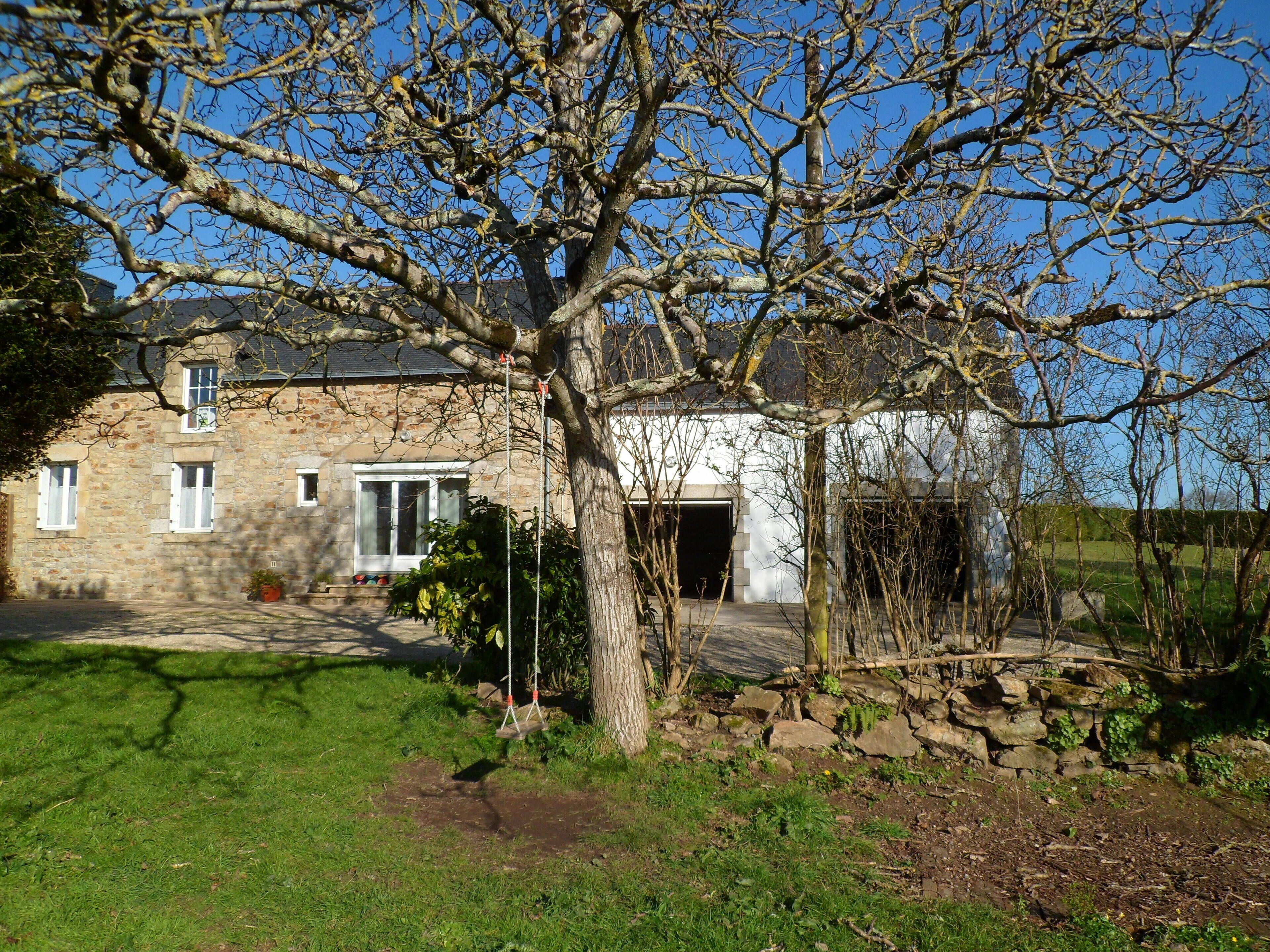 Farmhouse in an amazing private park near both city center and sea side.