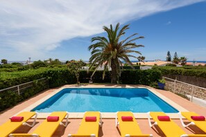 Outdoor pool - IDEAL LARGE FAMILIES, facing the sea and a few meters from the beach of Binibeca (Binibequer)