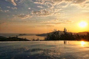 Outdoor pool - Discover Kybele Kalkan – Your Private Escape in Paradise (Kalkan Kas)