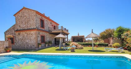 Traumhafter Blick, privater Pool, luxuriöse Villa Raquel mit Grillterrasse, Internet, 10 Min. von den Stränden - Casa Raquel -