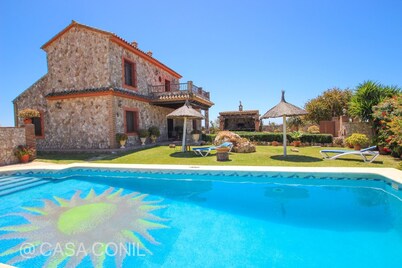 Fantastic view, private pool, luxurious Villa with grill terrace, internet, 10 minutes from the beaches - Casa Raquel -