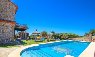 Fantastic view, private pool, luxurious Villa with grill terrace, internet, 10 minutes from the beaches - Casa Raquel -