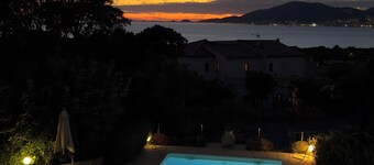 Porticcioプール付きの美しいシービューヴィラ 