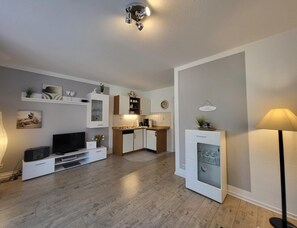 Kühlschrank, Herdplatte, Geschirrspüler