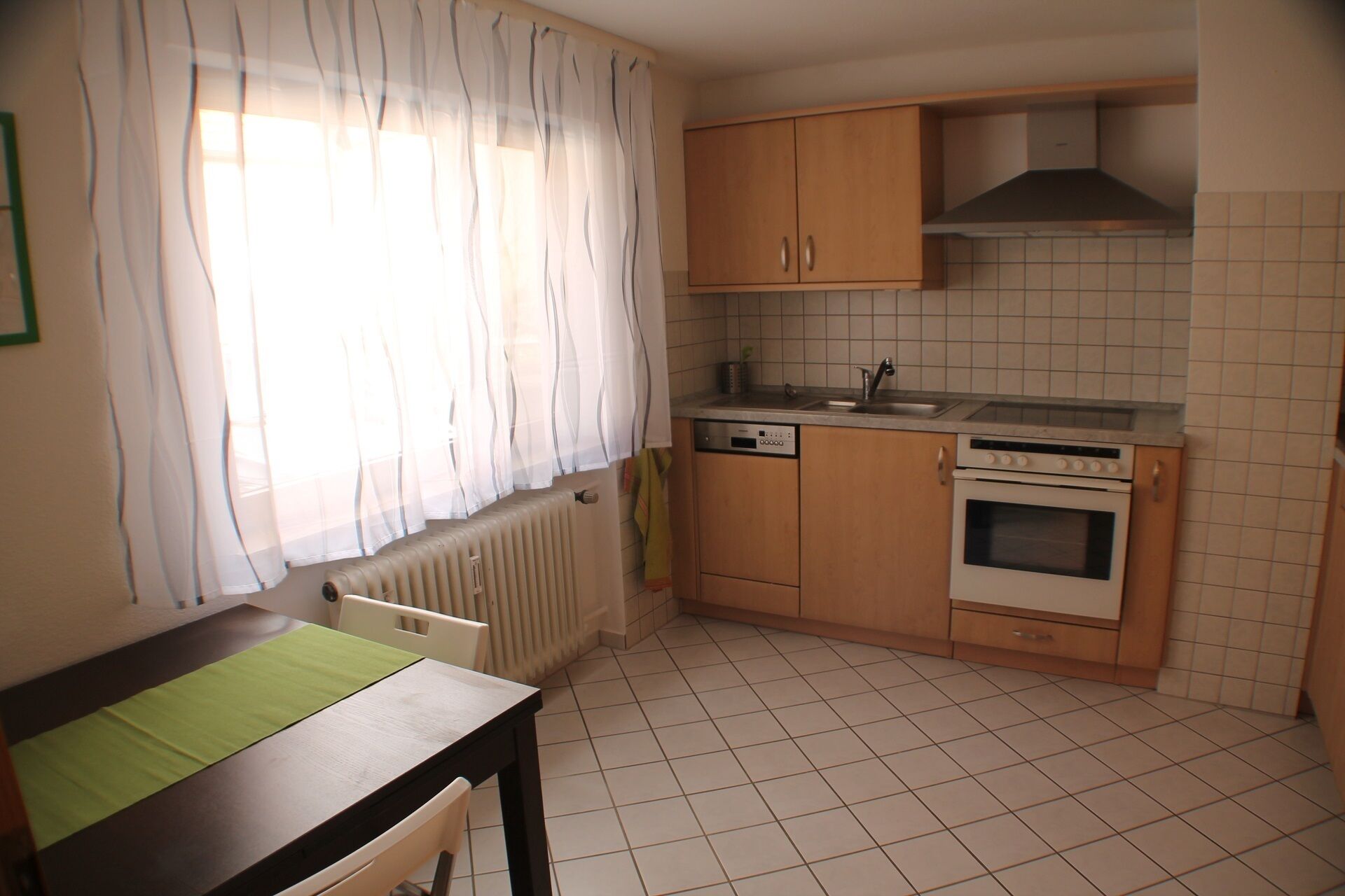 Business or holiday, central 80sqm flat. Near Bosch / Porsche / Daimler
