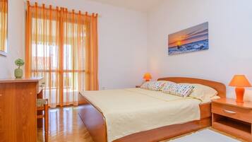 1 Schlafzimmer, Bügeleisen/Bügelbrett, kostenloses WLAN, Bettwäsche