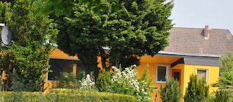 Bungalow de vacaciones en el lago Kummerower en Verchen, a pocos minutos de la playa.