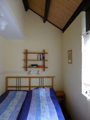 2 Schlafzimmer, Bügeleisen/Bügelbrett, kostenloses WLAN