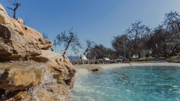 Unclassified image, 1 of 41, button - Romantic Tuscan villa with comfort, 3 double rooms, air conditioning, wifi, pool, sea, flush (Montescudaio)