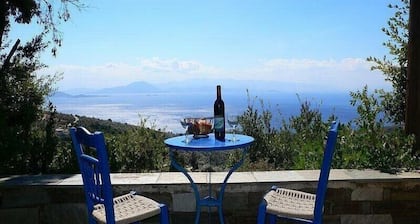 detached holiday house, calmly located in an olive grove