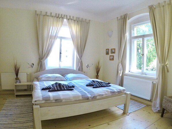 2 makuuhuonetta, ilmainen Wi-Fi, vuodevaatteet