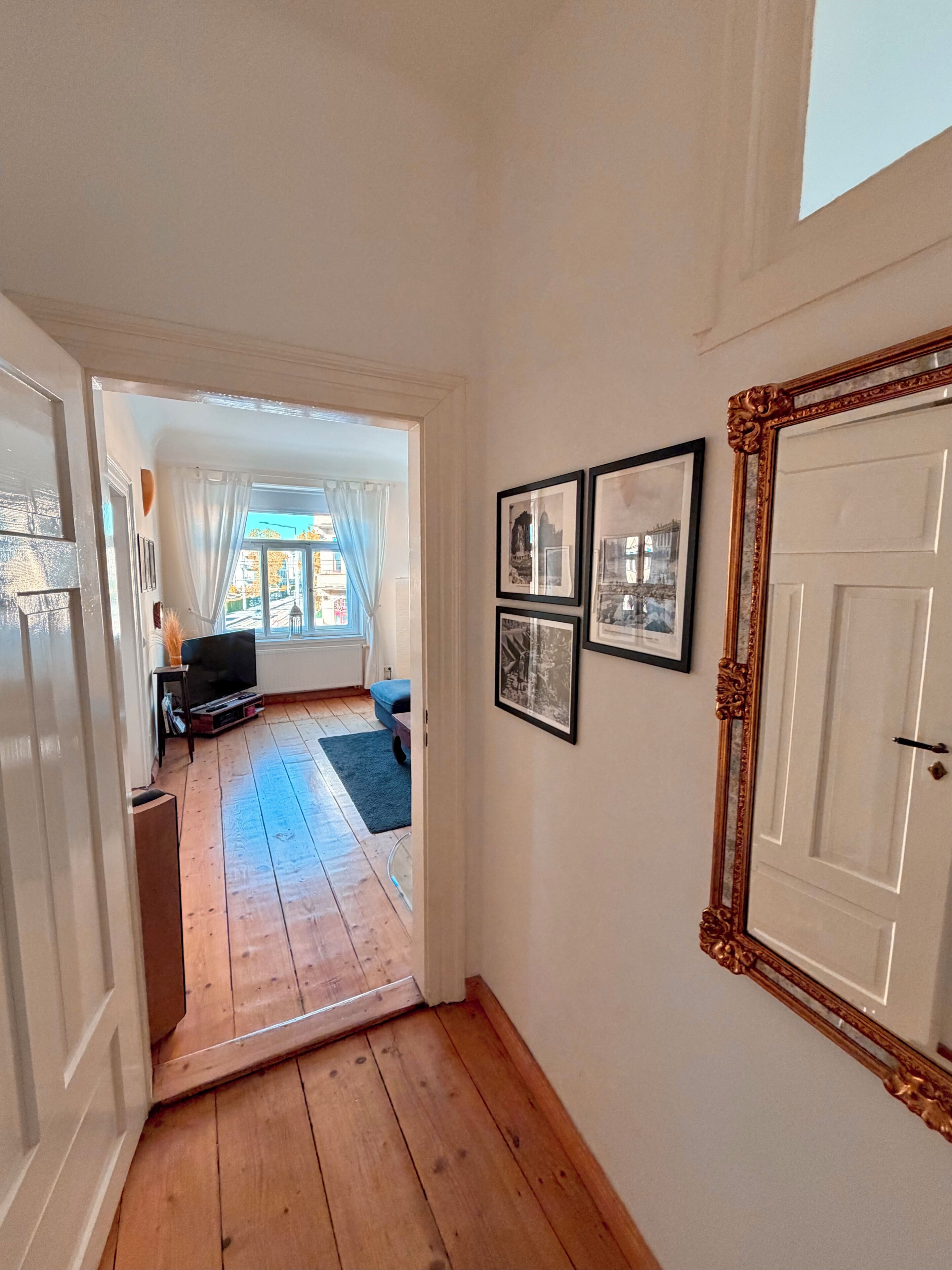 Ancien Appartement Entièrement Rénové Dans Un Style Maison De Ville Classée Près Elbradweg - Coswig