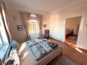 2 habitaciones, wifi gratis y ropa de cama 
