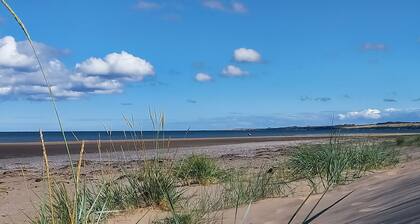 Luxury bungalow in a quiet but central location in the coastal town of Kirkcaldy