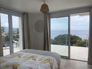 2 dormitorios, caja fuerte, tabla de planchar con plancha y wifi