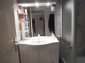 Dusche, Haartrockner