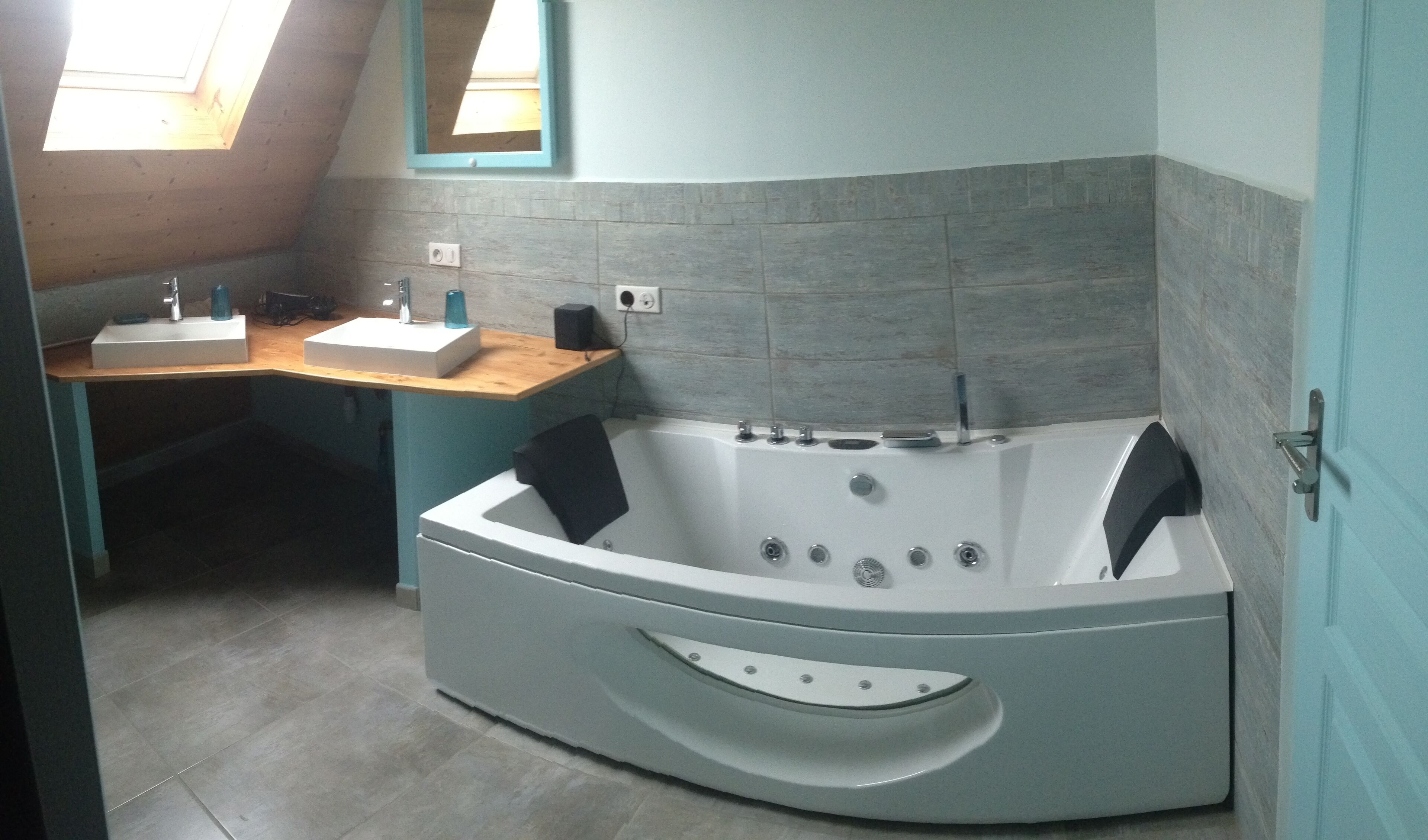 Air-conditioned apartment 12/16 people Label Cyclo-Maurienne