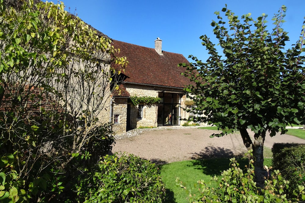 Eighteenth Charming house in Burgundy
