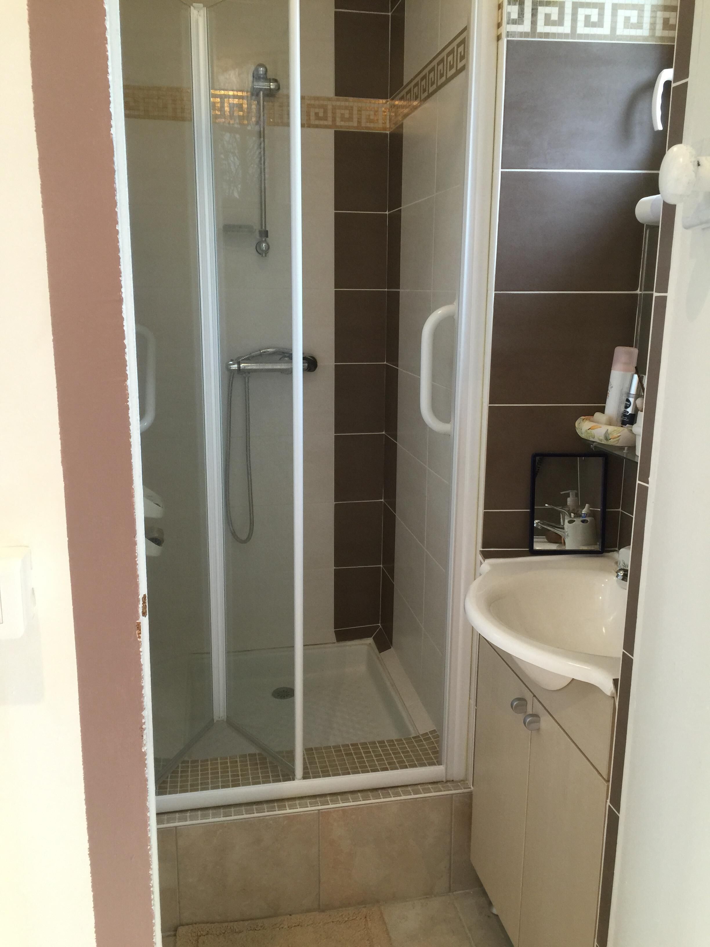 AIR CONDITIONED COTTAGES OF LA HAUTE RUE 15 MINUTES FROM THE AIRPORT 