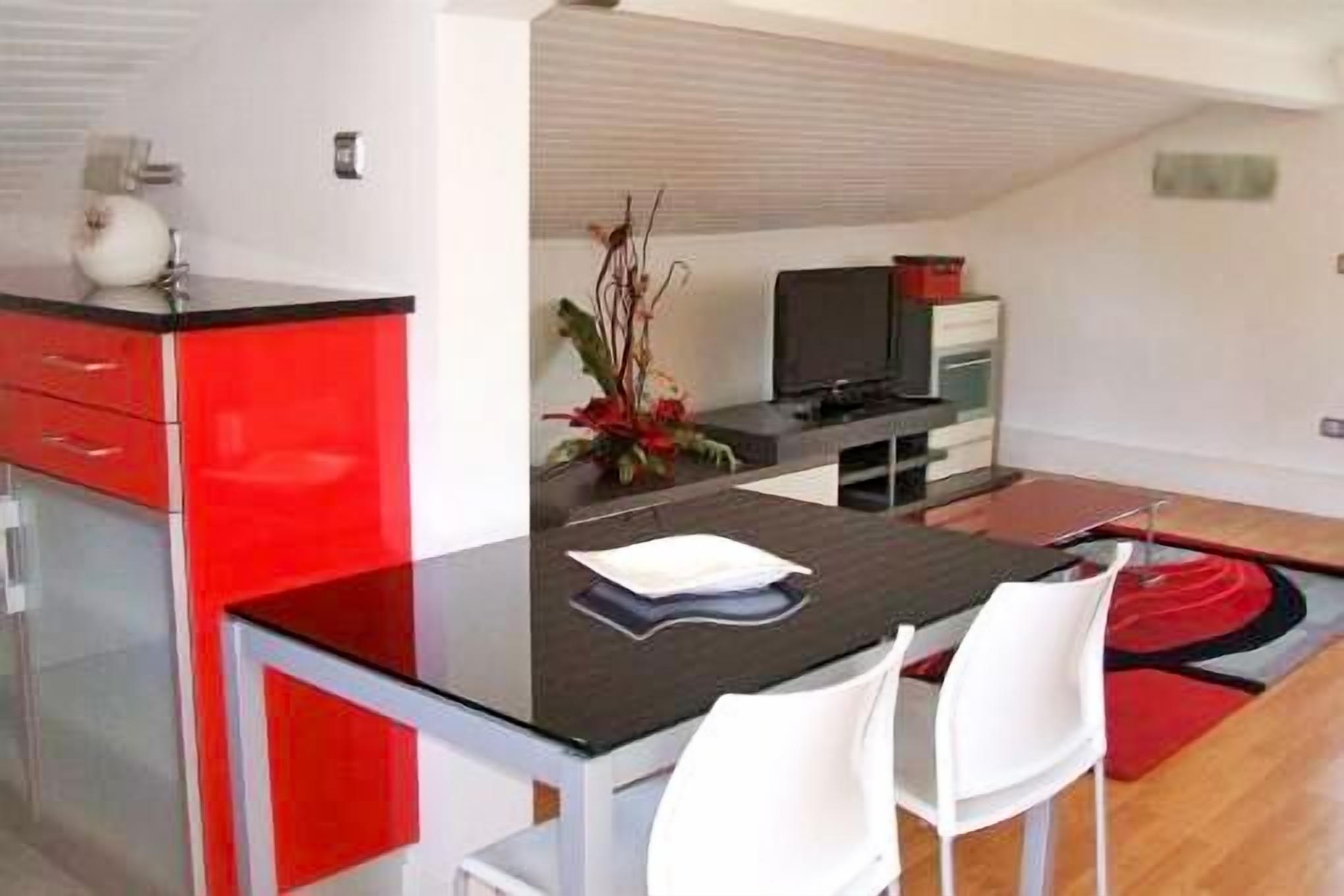 Air-conditioned apartment, near the beach and the mountains, 1 bedroom, 2 people