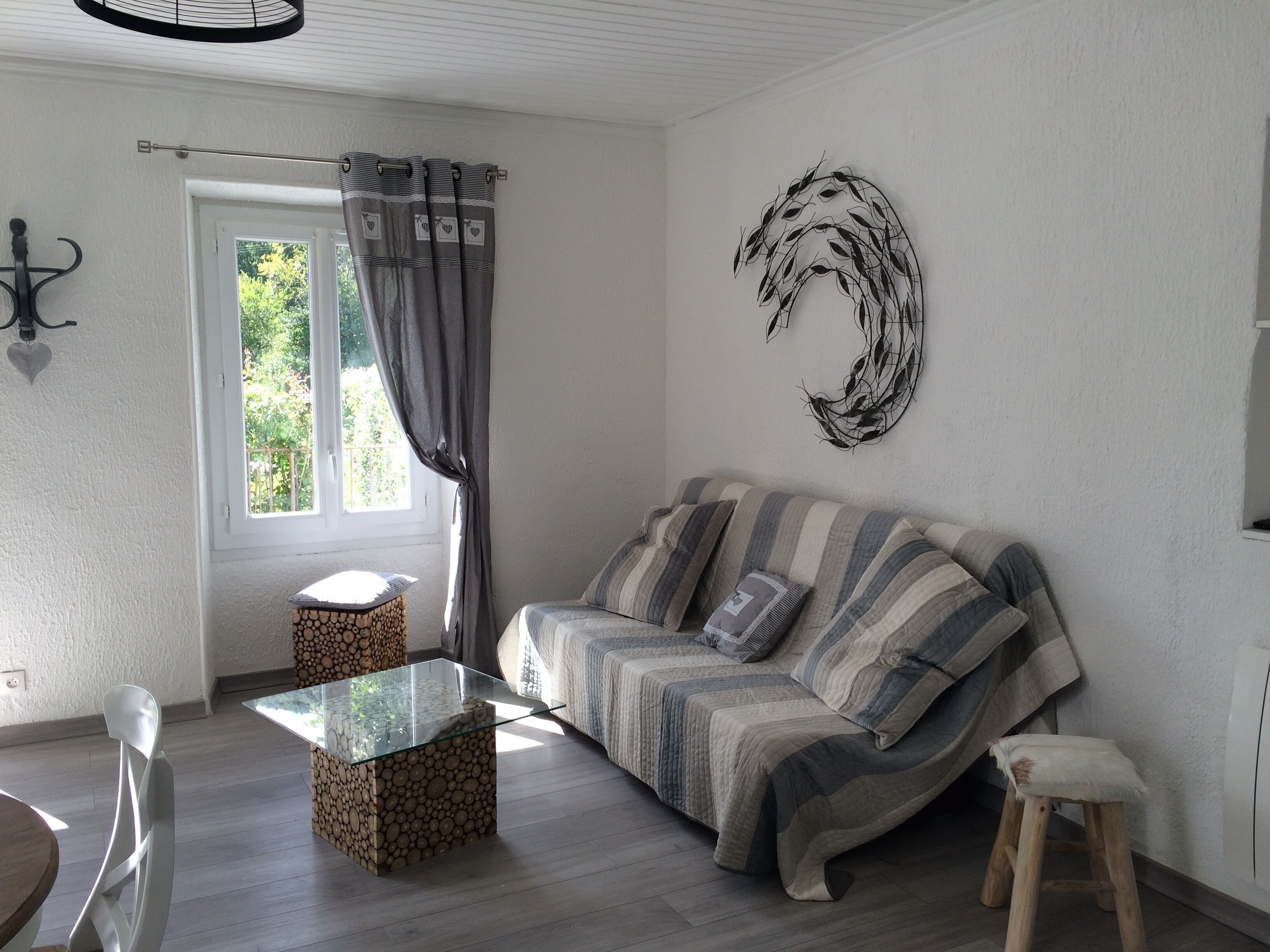 Small house "cozy haven of peace in the mountains"