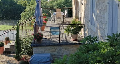 Cottage of character, near SARLAT, SUPERB PANORAMA