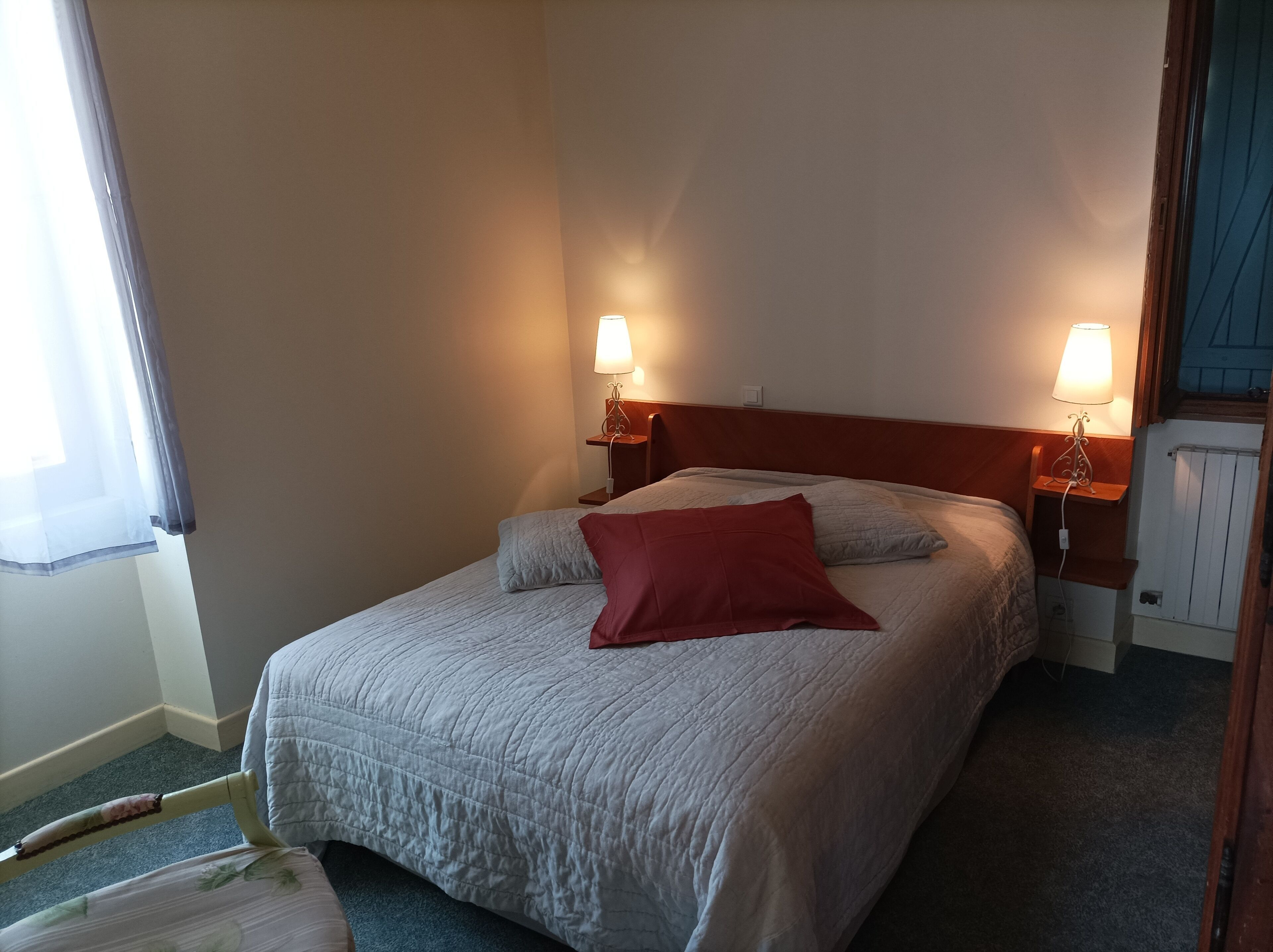 3 bedrooms, iron/ironing board, free WiFi