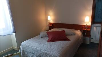 3 slaapkamers, een strijkplank/strijkijzer, gratis wifi