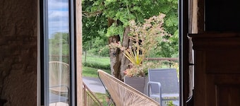 Cottage of character, near SARLAT, SUPERB PANORAMA