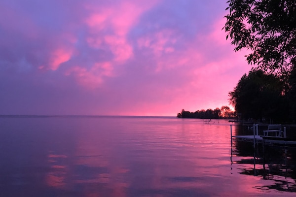 Walk/bike ride around the loop to watch sunset over Riley’s Bay at Pfister Rd.