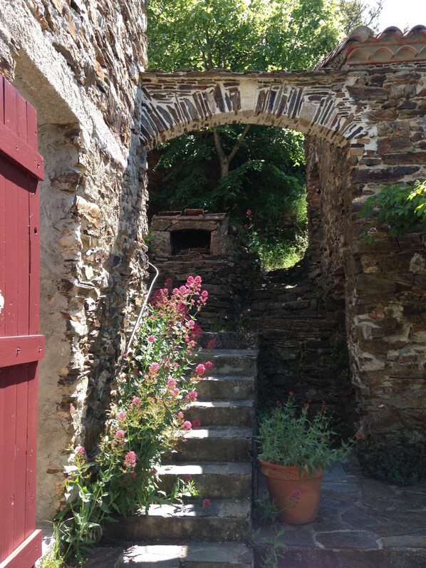 Property grounds - MAGNANERIE OLD IN CEVENNES (Saint-André-De-Majencoules)
