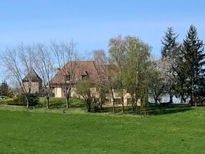 Exterior - Large family home (15 people) with swimming pool (La Dornac)