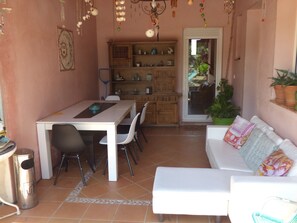 Interior - Pleasant villa in garrigue with pine forest and swimming pool (Tournissan)