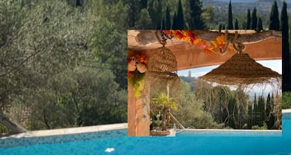 Taradeau, Villa tyypillisessä Provencen ympäristössä, mukava upealla näköalalla