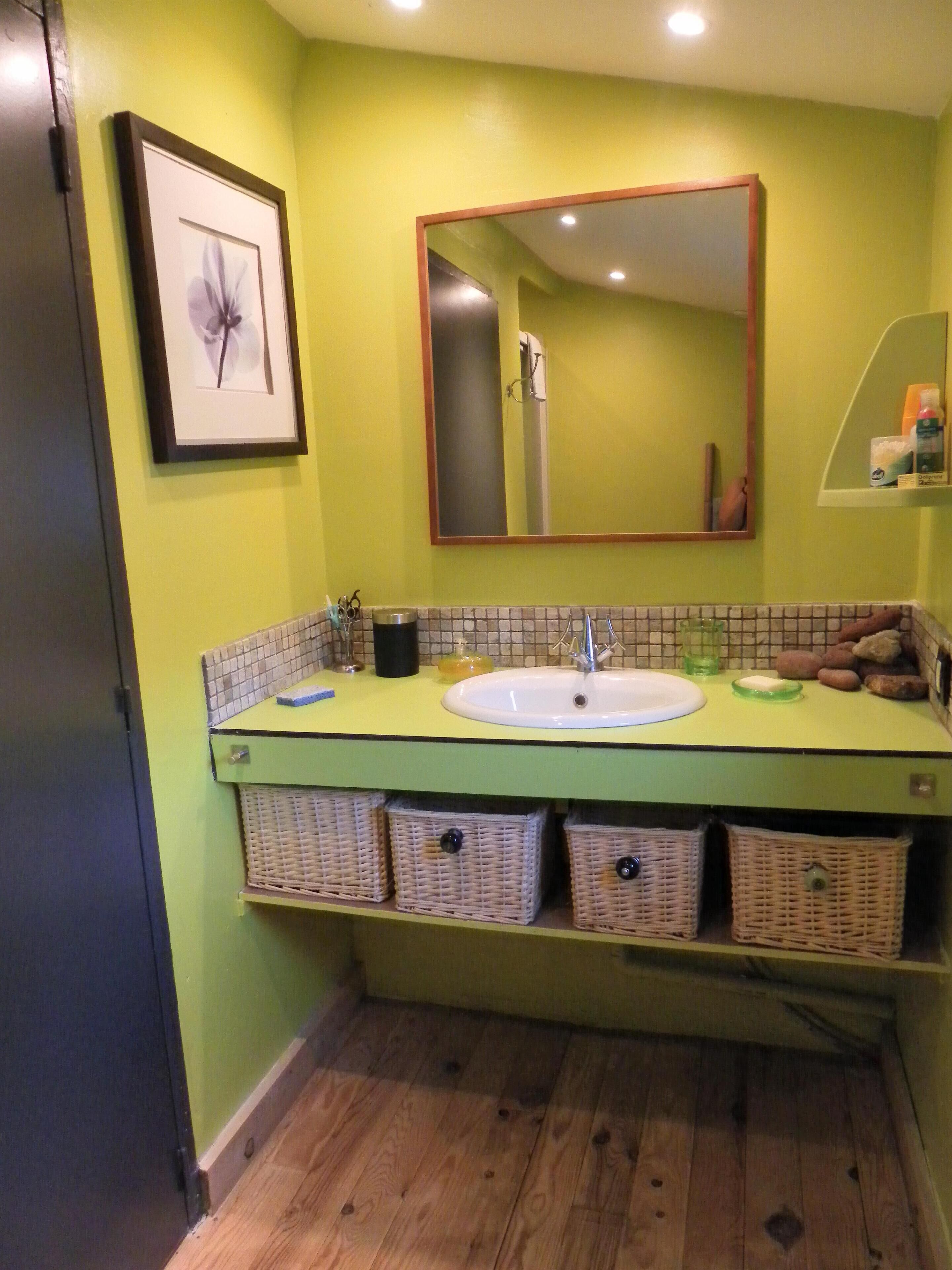 CHARMING COUNTRY HOME