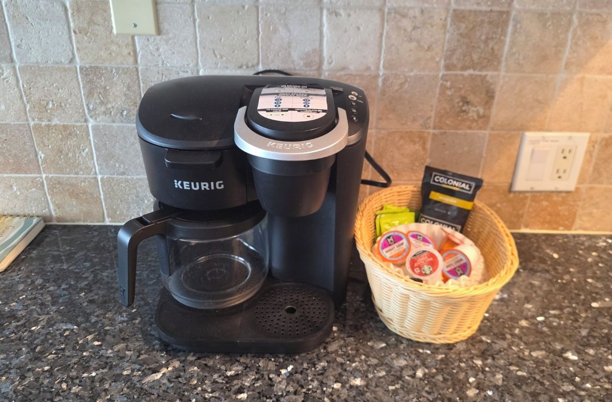 Kaffee und/oder Kaffeemaschine