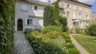 Ground floor apartment with private terrace