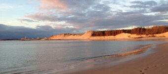 GITE DE LA BAIE D'AUTHIE DANS UN PARC Paysagé DE 2 HA avec un terrain de tennis 