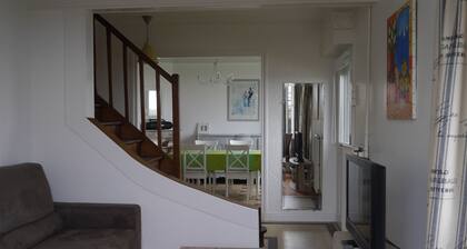 House: enclosed garden and terrace, magnificent sea view, 85 m2