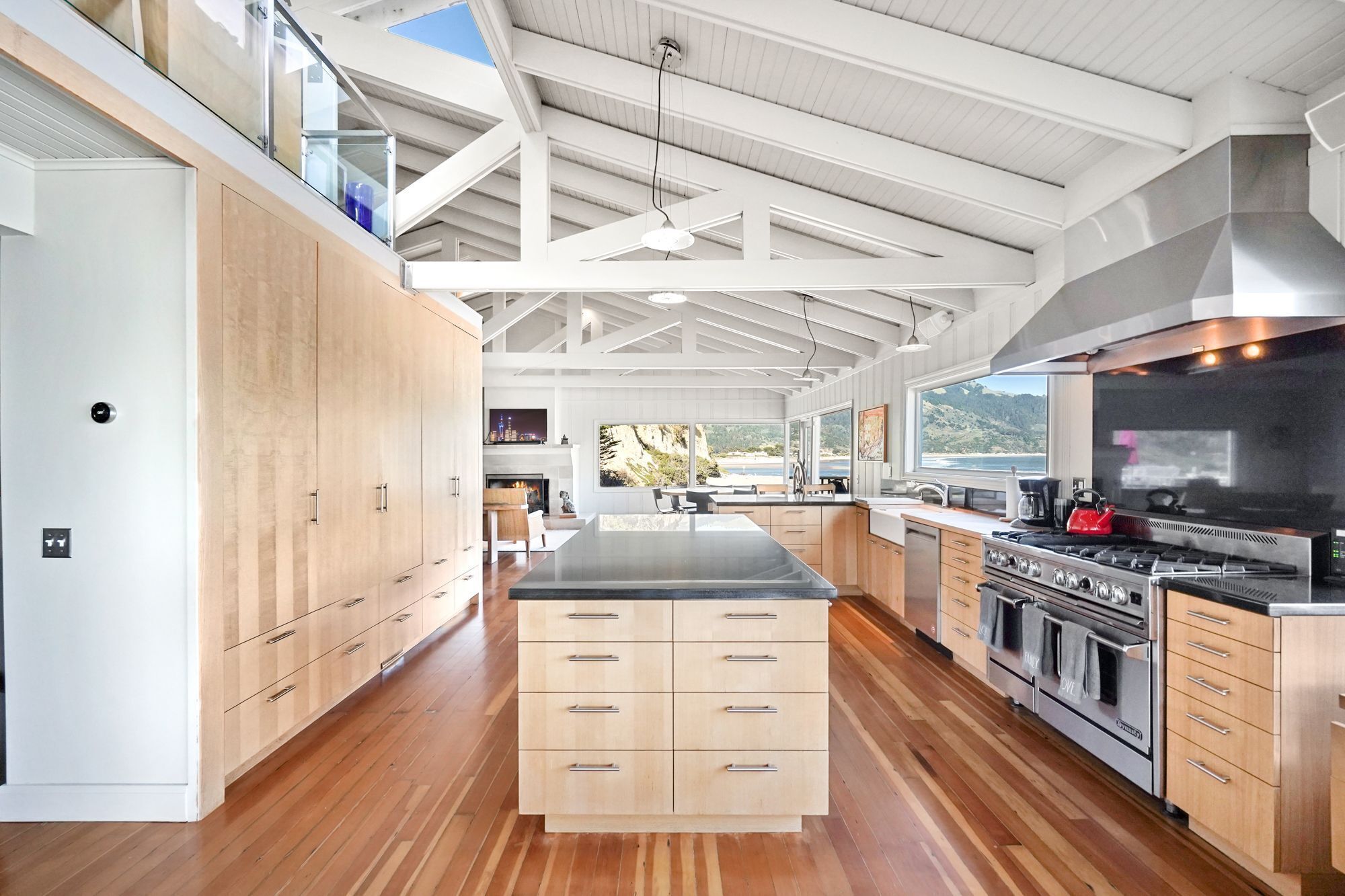 Spectacular Ocean Front Home