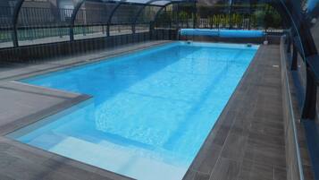 Piscine extérieure, piscine chauffée
