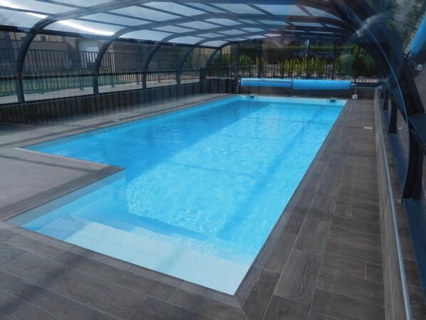 Piscine extérieure, piscine chauffée