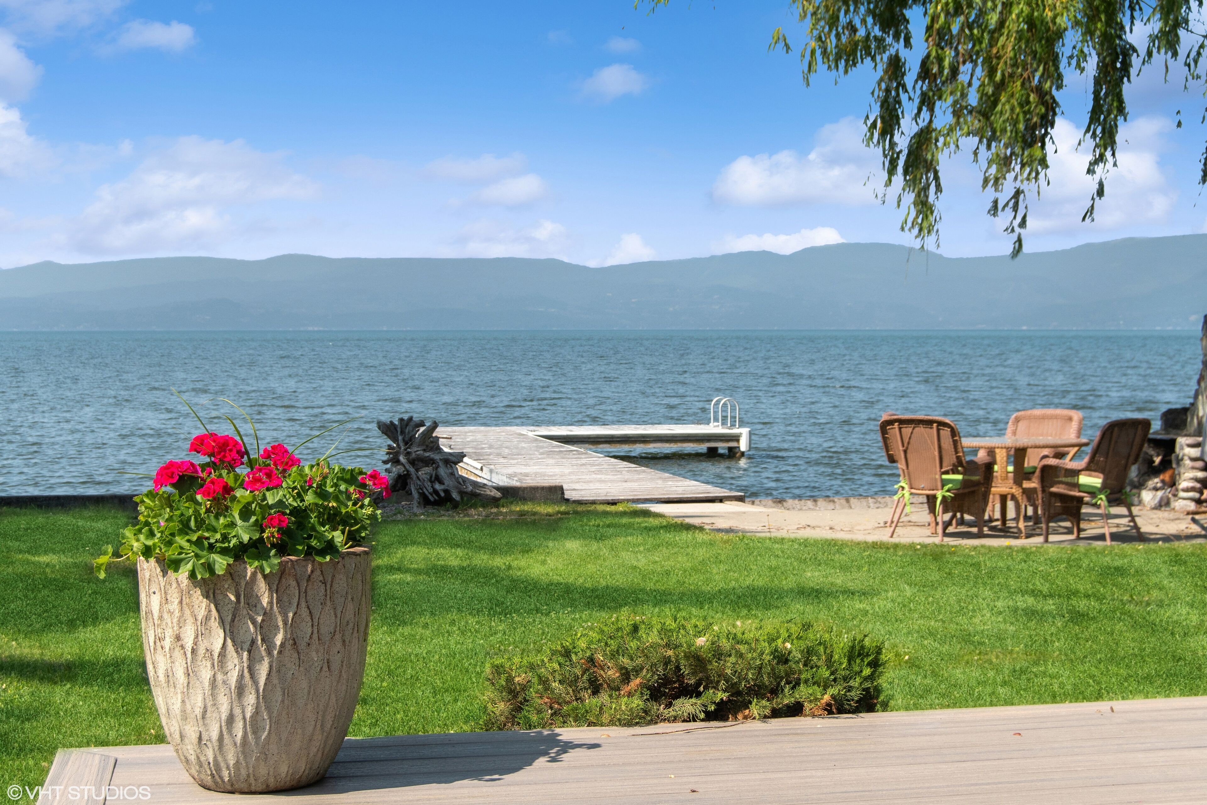 Serene Lakeside Cabin Retreat on Flathead Lake, Montana. 
