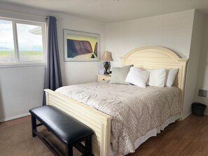 3 Schlafzimmer, Schreibtisch, kostenloses WLAN, Bettwäsche