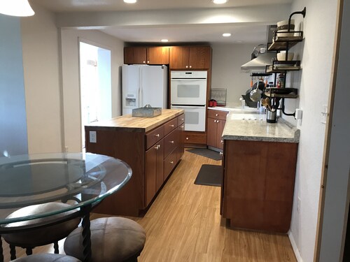 Manassa CO- Hunting and Fishing-Newly Remodeled 