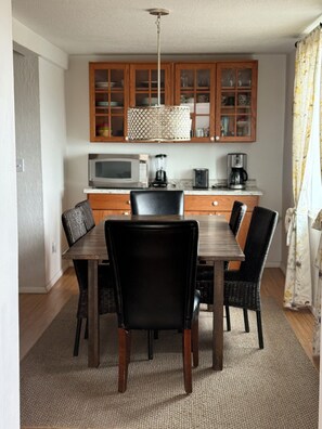 Dining - Manassa CO- Hunting and Fishing-Newly Remodeled  (La Jara)