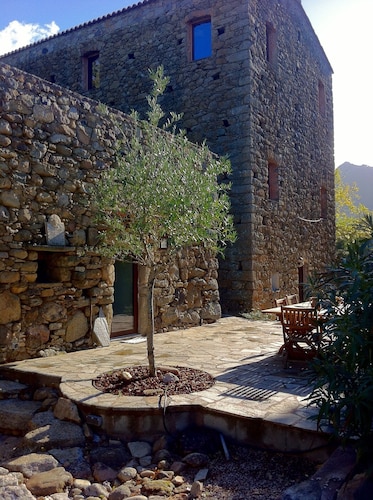 Restored 18th century mill in a haven of peace, 7 kms from the sea