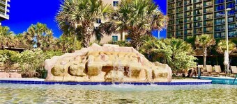 Royale Palms, 9th floor